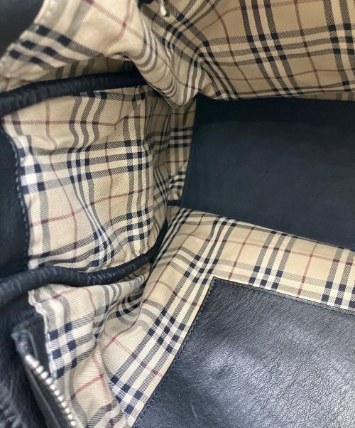 BURBERRY（バーバリー）BURBERRY (バーバリー) レザーショルダーバッグ ブラックの古着・服飾アイテム