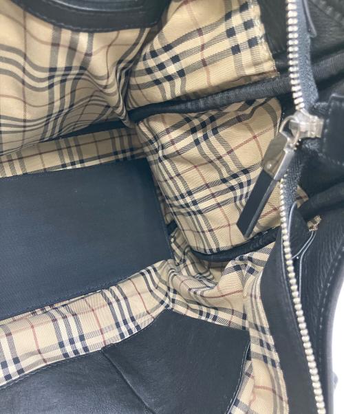 BURBERRY（バーバリー）BURBERRY (バーバリー) レザーショルダーバッグ ブラックの古着・服飾アイテム