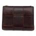 BOTTEGA VENETA（ボッテガベネタ）の古着「2つ折り財布」｜ブラウン