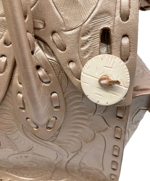 Carving Tribes（カービングトライブス）Carving Tribes (カービングトライブス) ハンドバッグ ベージュの古着・服飾アイテム