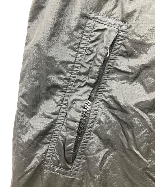 STONE ISLAND（ストーンアイランド）STONE ISLAND (ストーンアイランド) NYLON METAL RIPSTOP PANTS ブラック サイズ:Ｍの古着・服飾アイテム