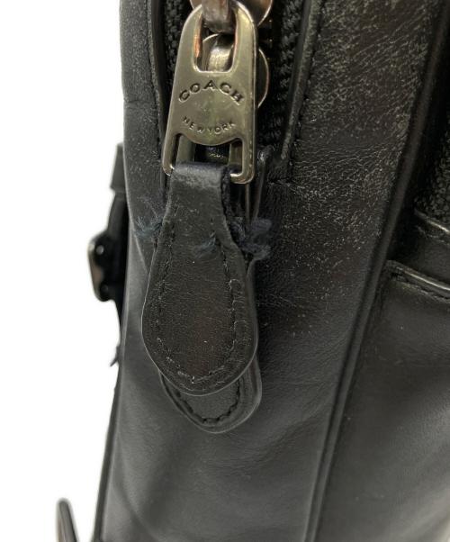 COACH（コーチ）COACH (コーチ) ボディバッグ ブラックの古着・服飾アイテム