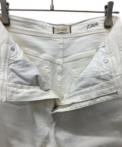 YANUK（ヤヌーク）YANUK (ヤヌーク) パンツ ホワイト サイズ:26の古着・服飾アイテム