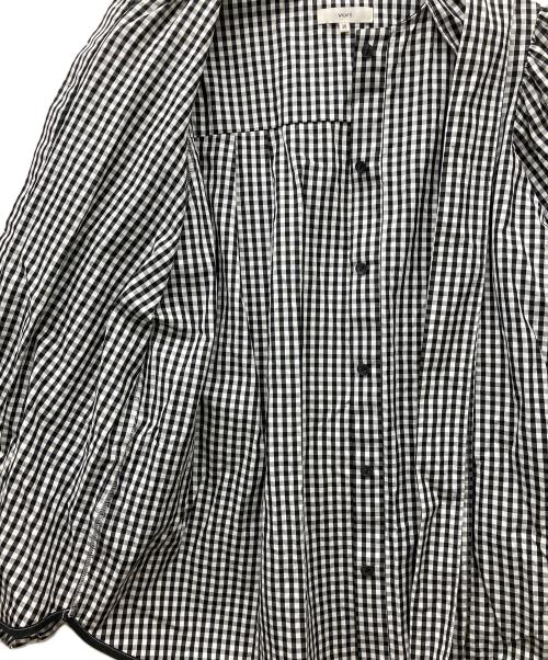 YORI（ヨリ）YORI (ヨリ) 長袖ブラウス ブラック サイズ:36の古着・服飾アイテム