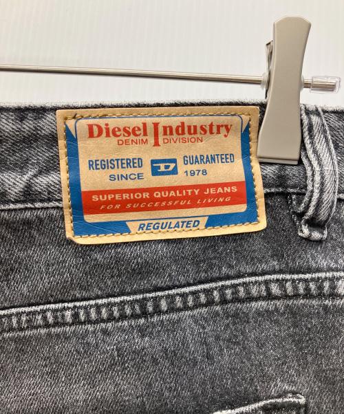 DIESEL Industry（ディーゼル）DIESEL Industry (ディーゼル) デニムパンツ グレー サイズ:W27の古着・服飾アイテム
