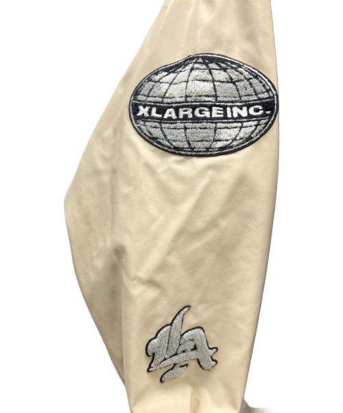 X-LARGE（エクストララージ）X-LARGE (エクストララージ) スタジャン ブラック×アイボリー サイズ:XLの古着・服飾アイテム