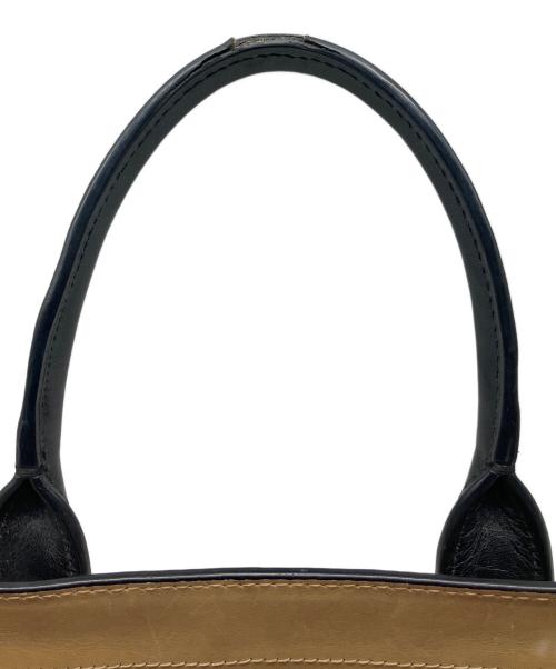 COACH（コーチ）COACH (コーチ) ハンドバッグ アイボリー×ブラックの古着・服飾アイテム