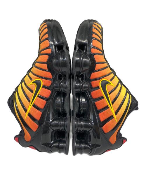 NIKE（ナイキ）NIKE (ナイキ) ローカットスニーカー オレンジ×ブラック サイズ:26.5cmの古着・服飾アイテム