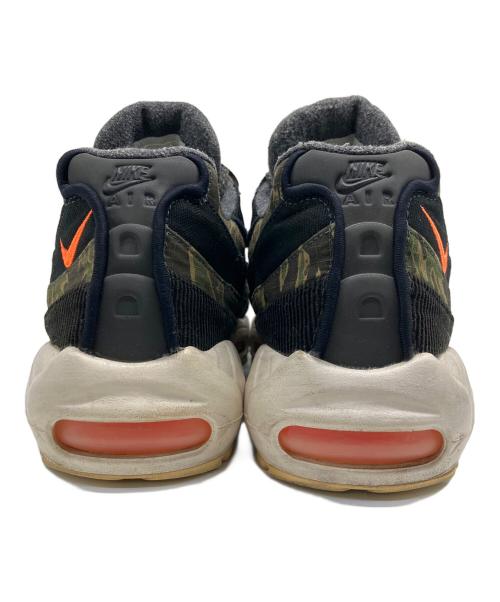 NIKE（ナイキ）NIKE (ナイキ) スニーカー カーキ×ブラック サイズ:28.5の古着・服飾アイテム