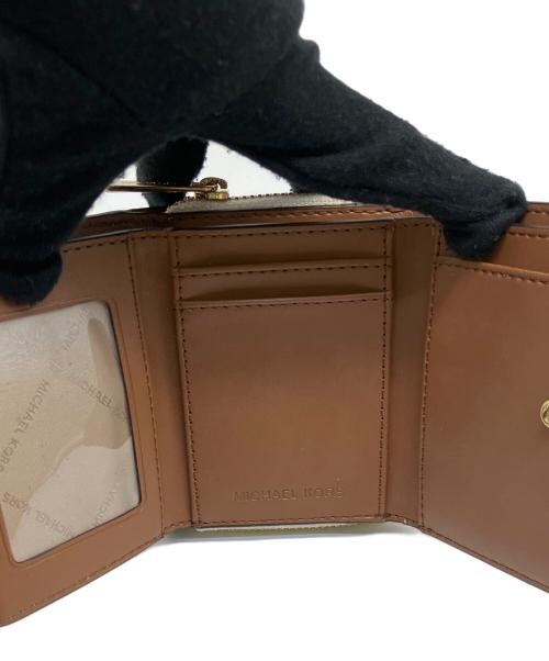 MICHAEL KORS（マイケルコース）MICHAEL KORS (マイケルコース) 3つ折り財布 ホワイトの古着・服飾アイテム