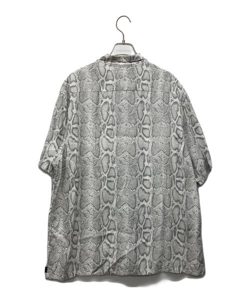SUPREME（シュプリーム）SUPREME (シュプリーム) 半袖シャツ グレー サイズ:Lの古着・服飾アイテム