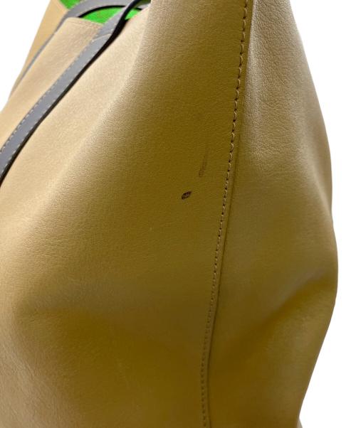 LOEWE（ロエベ）LOEWE (ロエベ) カディスレザートートバッグ ベージュ×グリーンの古着・服飾アイテム
