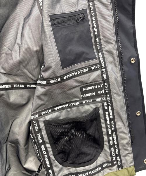 WTAPS（ダブルタップス）WTAPS (ダブルタップス) HELLY HANSEN (ヘリーハンセン) マウンテンパーカー オリーブ×ブラック サイズ:Ｍの古着・服飾アイテム