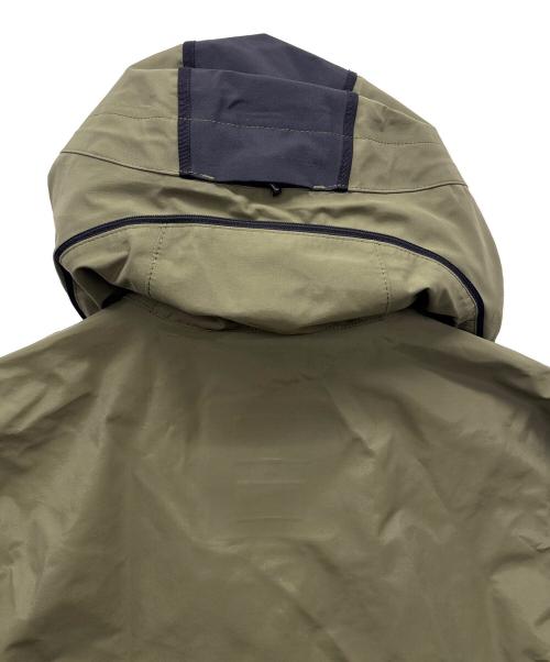 WTAPS（ダブルタップス）WTAPS (ダブルタップス) HELLY HANSEN (ヘリーハンセン) マウンテンパーカー オリーブ×ブラック サイズ:Ｍの古着・服飾アイテム