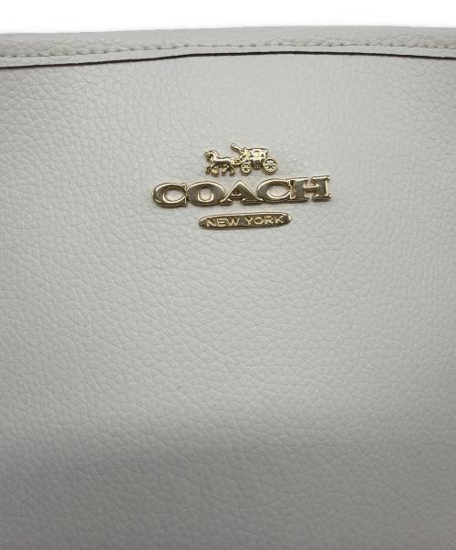 COACH（コーチ）COACH (コーチ) ショルダーバッグ ホワイトの古着・服飾アイテム