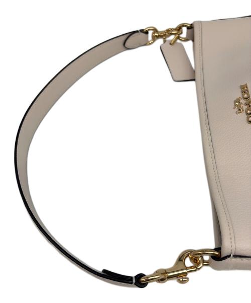 COACH（コーチ）COACH (コーチ) ショルダーバッグ ホワイトの古着・服飾アイテム