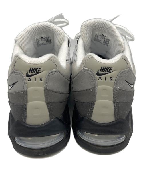 NIKE（ナイキ）NIKE (ナイキ) スニーカー グレー サイズ:27.5の古着・服飾アイテム