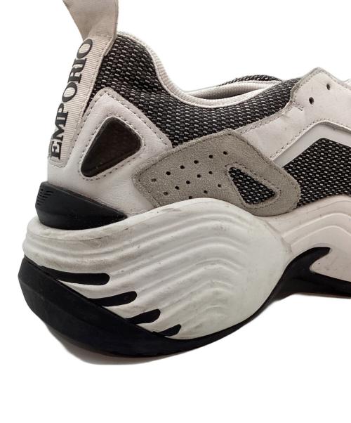 EMPORIO ARMANI（エンポリオアルマーニ）EMPORIO ARMANI (エンポリオアルマーニ) EMPORIO ARMANI X4X286 XM072 ホワイト サイズ:27cmの古着・服飾アイテム