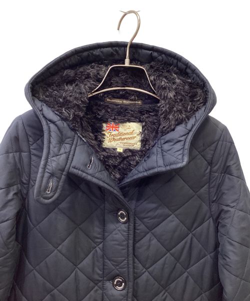 Traditional Weatherwear（トラディショナルウェザーウェア）Traditional Weatherwear (トラディショナルウェザーウェア) キルティングコート ネイビー サイズ:34の古着・服飾アイテム