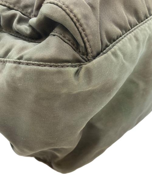 PRADA（プラダ）PRADA (プラダ) ナイロンショルダーバッグ カーキの古着・服飾アイテム