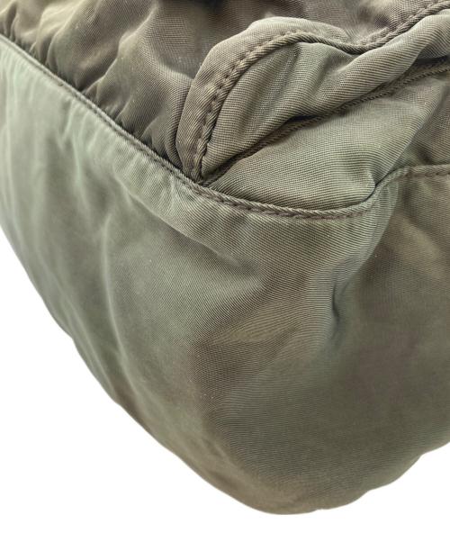 PRADA（プラダ）PRADA (プラダ) ナイロンショルダーバッグ カーキの古着・服飾アイテム
