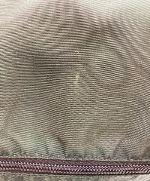 PRADA（プラダ）PRADA (プラダ) ナイロンショルダーバッグ カーキの古着・服飾アイテム