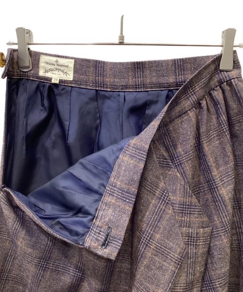 Vivienne Westwood ANGLOMANIA（ヴィヴィアンウエストウッドアングロマニア）Vivienne Westwood ANGLOMANIA (ヴィヴィアンウエストウッドアングロマニア) ミニスカート ダークブラウン サイズ:38の古着・服飾アイテム