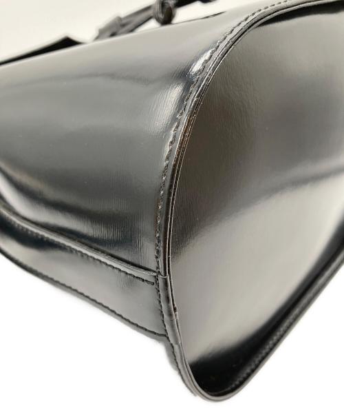 Yves Saint Laurent（イヴサンローラン）Yves Saint Laurent (イヴサンローラン) 巾着ショルダーバッグ ブラックの古着・服飾アイテム