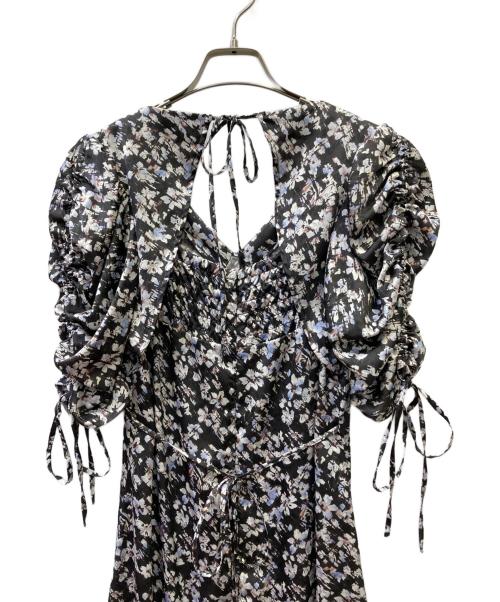 Lily Brown（リリーブラウン）Lily Brown (リリーブラウン) フローラルプリントワンピース グレーの古着・服飾アイテム