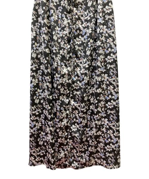 Lily Brown（リリーブラウン）Lily Brown (リリーブラウン) フローラルプリントワンピース グレーの古着・服飾アイテム