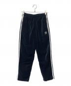 adidasアディダス）の古着「ベロアトラックパンツ」｜ブラック