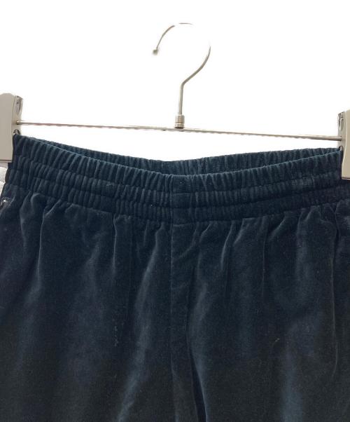 adidas（アディダス）adidas (アディダス) ベロアトラックパンツ ブラック サイズ:Mの古着・服飾アイテム