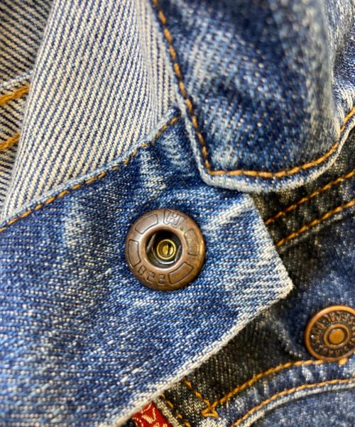 LEVI'S（リーバイス）LEVI'S (リーバイス) デニムトラッカージャケット インディゴブルー サイズ:Мの古着・服飾アイテム