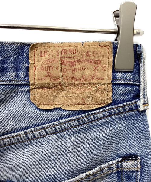 LEVI'S（リーバイス）LEVI'S (リーバイス) 80s 501 赤耳 デニムパンツ アイスブルー サイズ:W29×L33の古着・服飾アイテム