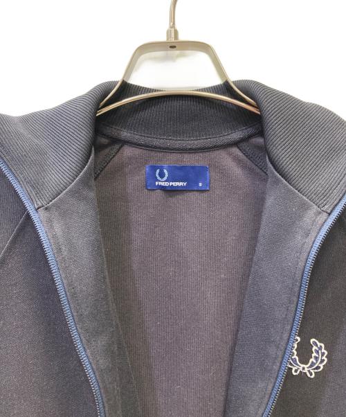 FRED PERRY（フレッドペリー）FRED PERRY (フレッドペリー) トラックジャケット ネイビー サイズ:Sの古着・服飾アイテム