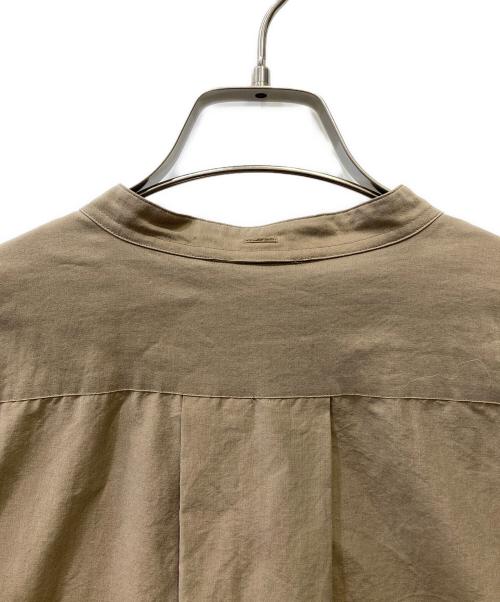 MARGARET HOWELL（マーガレットハウエル）MARGARET HOWELL (マーガレットハウエル) バンドカラーシルク混長袖シャツ ブラウン サイズ:2の古着・服飾アイテム