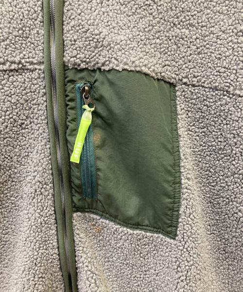 HUF（ハフ）HUF (ハフ) ボアジャケット グレー×グリーン サイズ:Lの古着・服飾アイテム