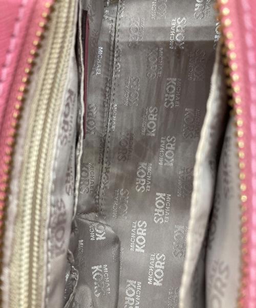 MICHAEL KORS（マイケル・コース）MICHAEL KORS (マイケル・コース) ショルダーバッグ ピンクの古着・服飾アイテム