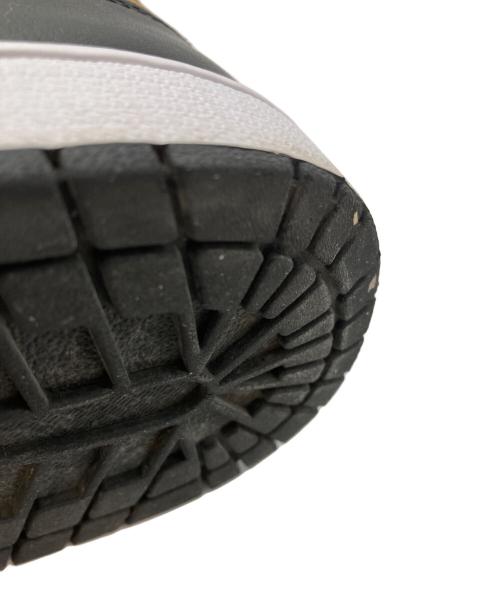 NIKE（ナイキ）NIKE (ナイキ) AIR JORDAN 1 MID ブラック×ゴールド サイズ:26.5の古着・服飾アイテム