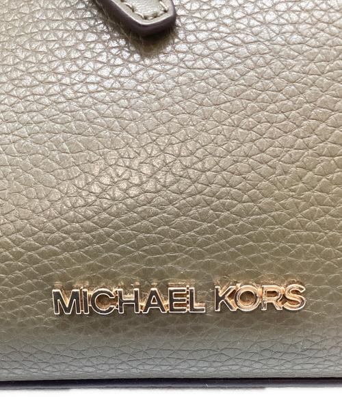 MICHAEL KORS（マイケルコース）MICHAEL KORS (マイケル・コース) ショルダーバッグ オリーブの古着・服飾アイテム