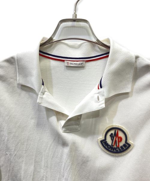 MONCLER（モンクレール）MONCLER (モンクレール) ポロシャツ ホワイト サイズ:Mの古着・服飾アイテム