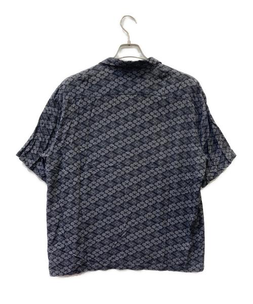 BUDSPOOL（バッズプール）BUDSPOOL (バッズプール) Gakkin (ガッキン) 半袖シャツ グレー サイズ:Mの古着・服飾アイテム