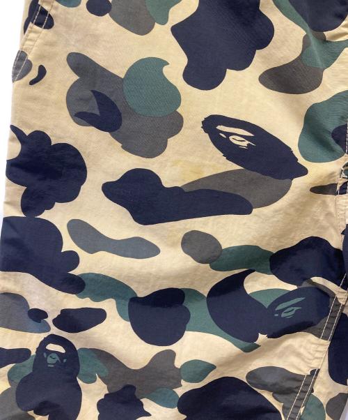 A BATHING APE（ア ベイシング エイプ）A BATHING APE (ア ベイシング エイプ) ハーフパンツ ベージュ×ブラック×グリーン サイズ:Ｍの古着・服飾アイテム