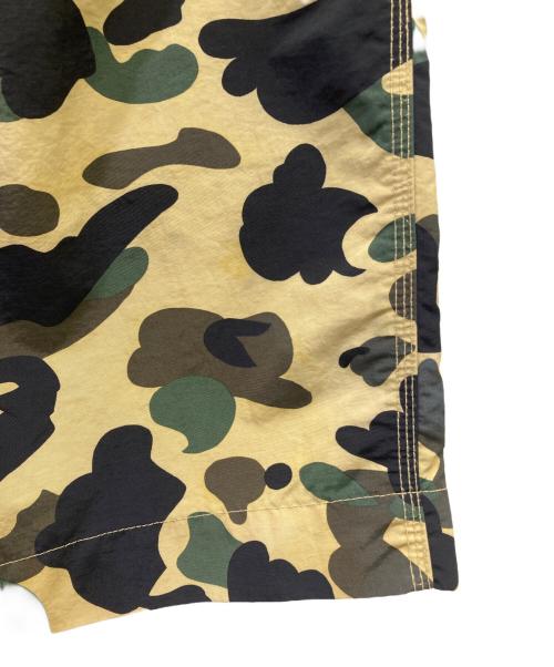 A BATHING APE（ア ベイシング エイプ）A BATHING APE (ア ベイシング エイプ) ハーフパンツ ベージュ×ブラック×グリーン サイズ:Ｍの古着・服飾アイテム
