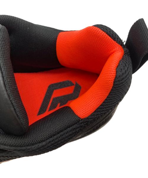 adidas（アディダス）adidas (アディダス) バスケットボール シューズ DAME CERTIFIED 2 MDU58 IE7791 ブラック×オレンジ サイズ:26.5㎝ 未使用品の古着・服飾アイテム