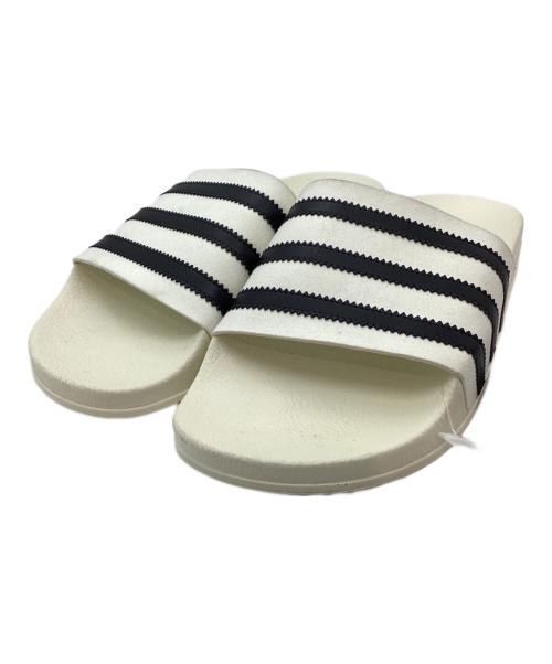 adidas（アディダス）adidas (アディダス) Fear Of God (フィア・オブ・ゴッド) サンダル ホワイト サイズ:26.5㎝ 未使用品の古着・服飾アイテム