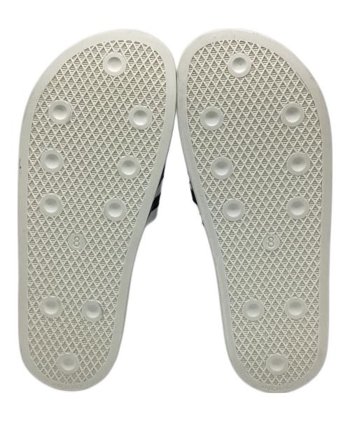 adidas（アディダス）adidas (アディダス) Fear Of God (フィア・オブ・ゴッド) サンダル ホワイト サイズ:26.5㎝ 未使用品の古着・服飾アイテム