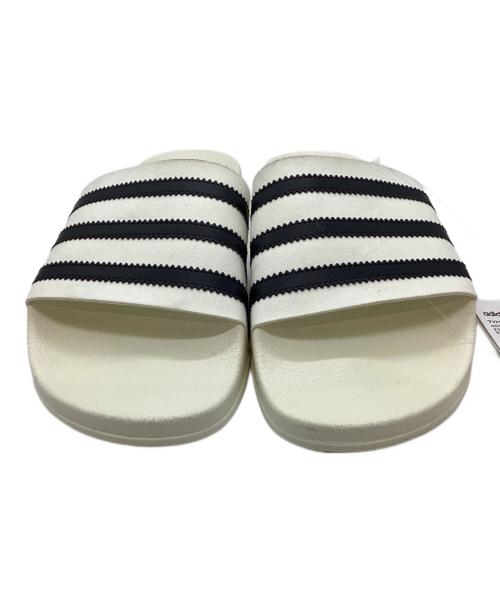 adidas（アディダス）adidas (アディダス) Fear Of God (フィア・オブ・ゴッド) サンダル ホワイト サイズ:26.5㎝ 未使用品の古着・服飾アイテム