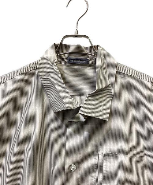 ISSEY MIYAKE MEN（イッセイミヤケメン）ISSEY MIYAKE MEN (イッセイミヤケメン) 長袖シャツ ホワイト×グレー サイズ:Mの古着・服飾アイテム