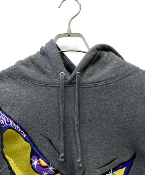 SUPREME（シュプリーム）SUPREME (シュプリーム) プルオーバーパーカー グレー サイズ:Lの古着・服飾アイテム